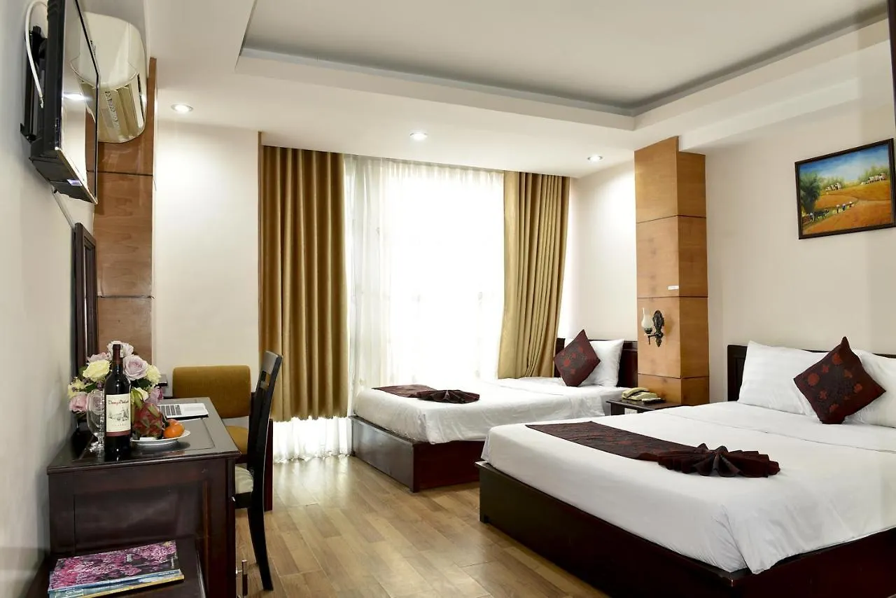 Carina Hotel Нячанг