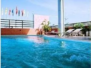 Carina Hotel Нячанг