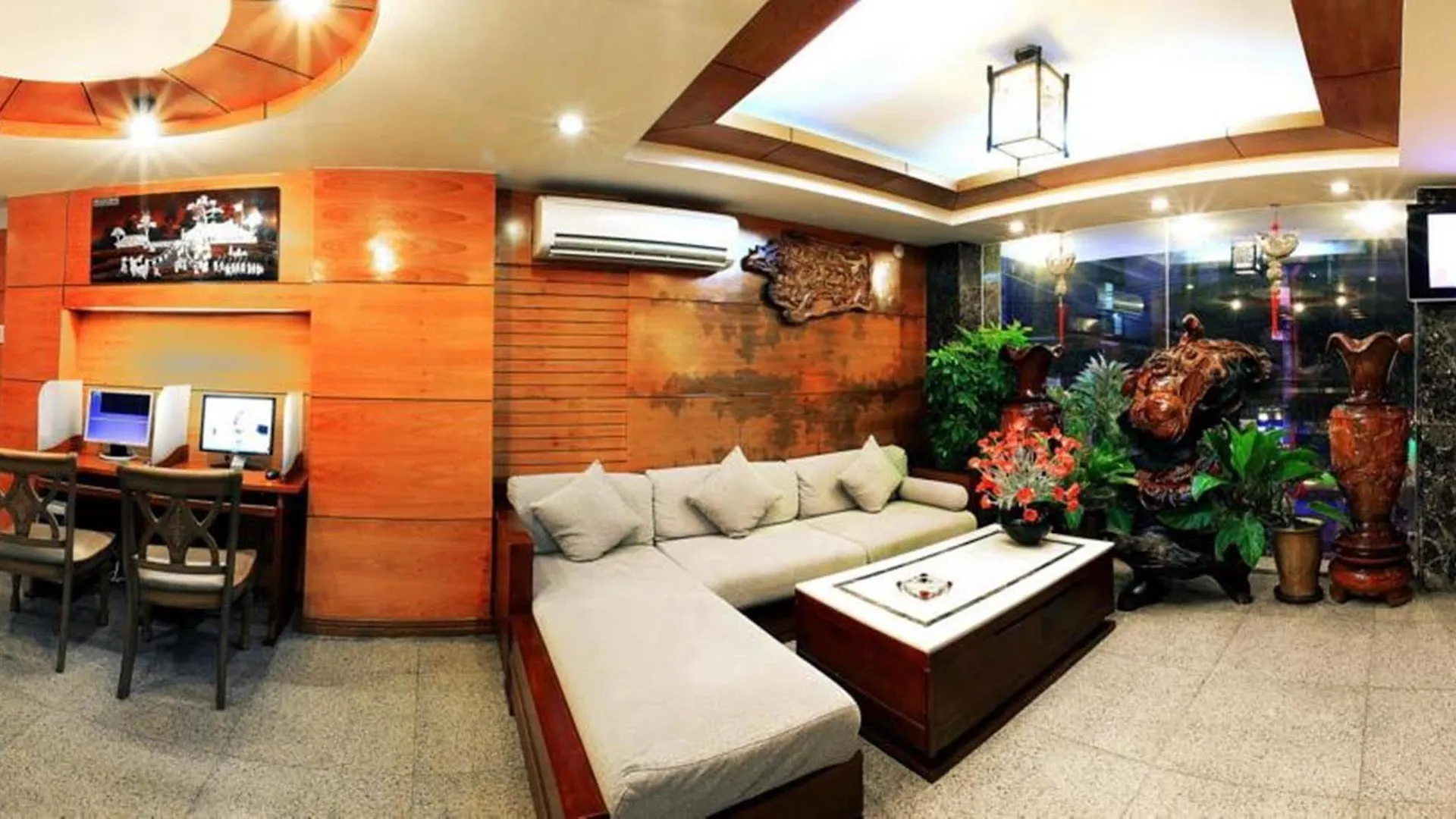Carina Hotel Nha Trang